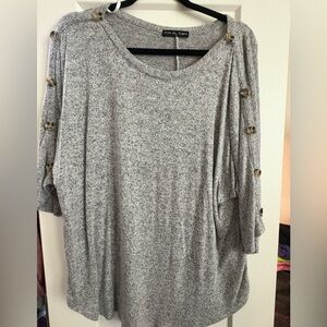 Kim & Cami Heather Gray Top with Button Details 1X